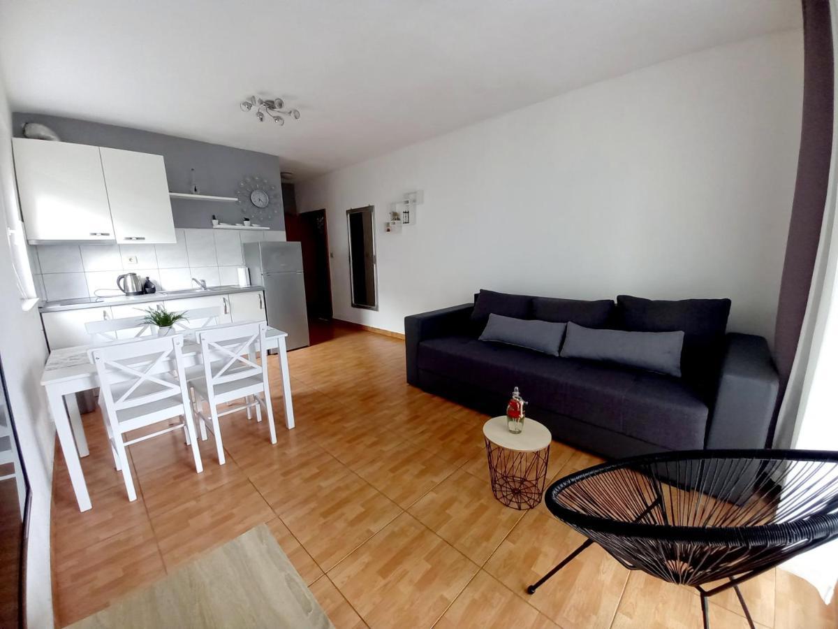 Apartments Marusic Makarska Exterior photo