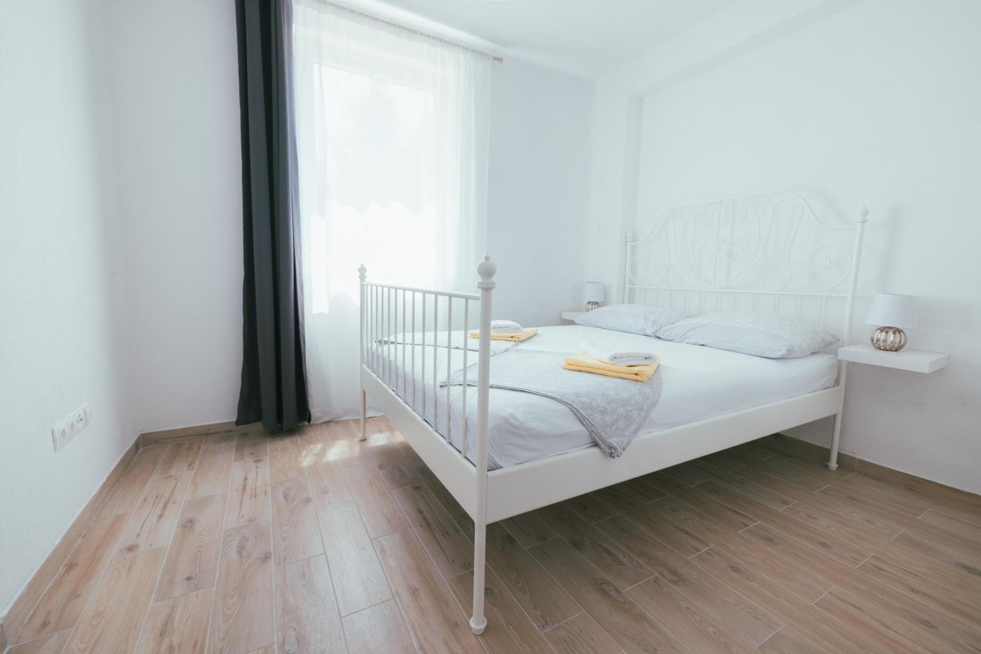 Apartments Marusic Makarska Exterior photo
